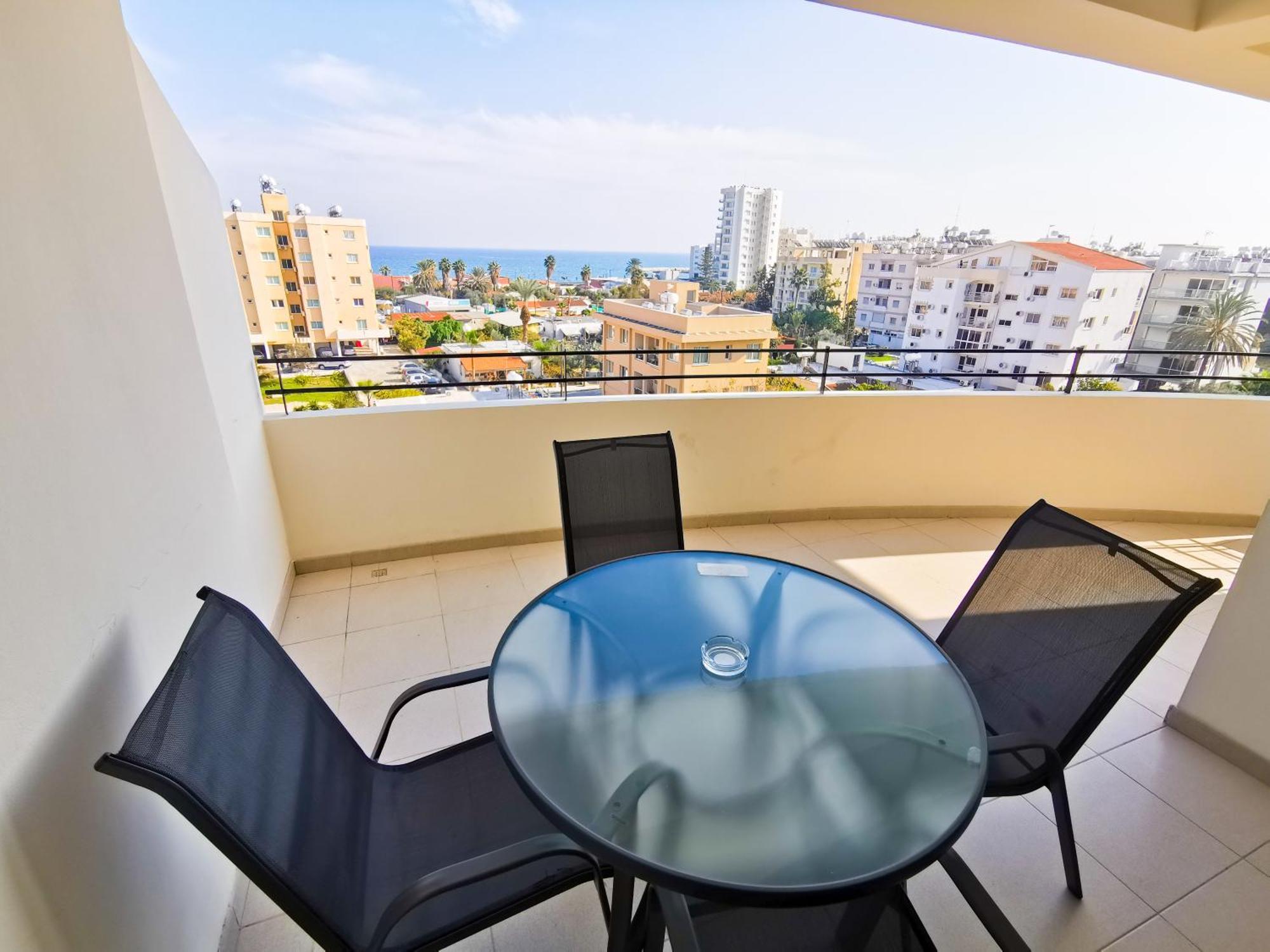 License To Chill Apartment Lárnaca Exterior foto